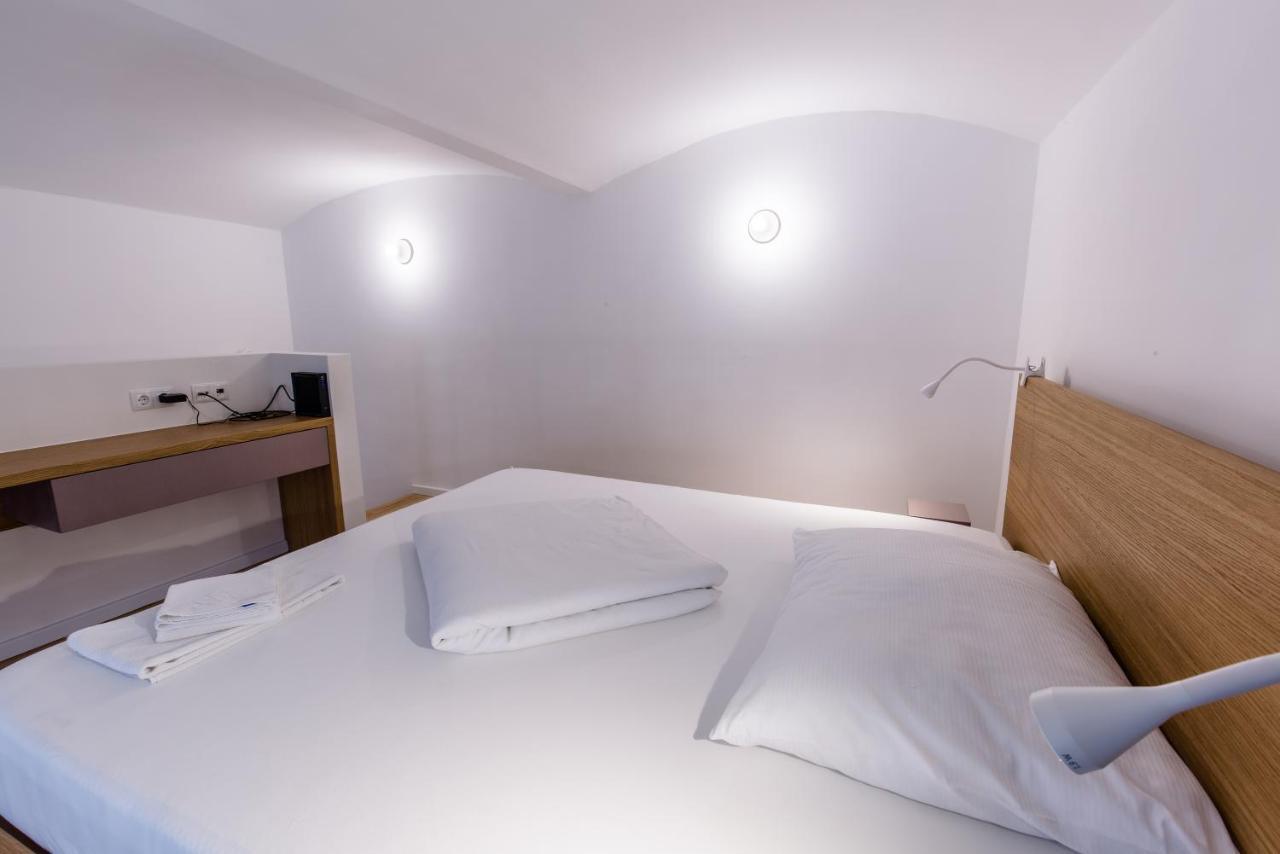 Grosszuegiges Apartment Mit Lounge Naehe Naschmarkt Vienna Luaran gambar