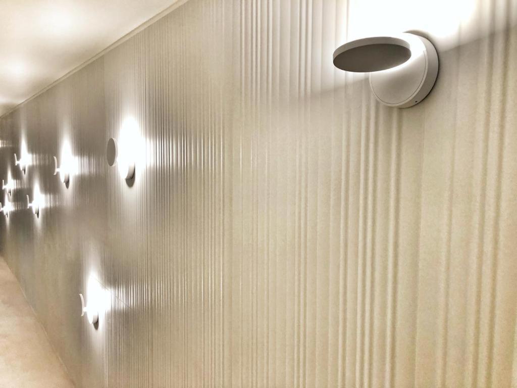 Grosszuegiges Apartment Mit Lounge Naehe Naschmarkt Vienna Luaran gambar