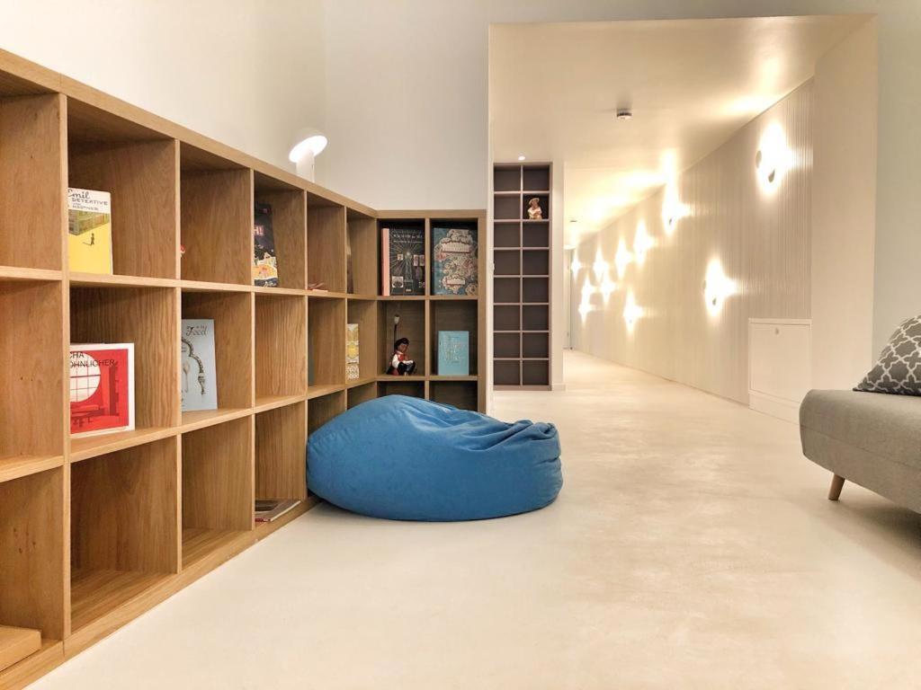 Grosszuegiges Apartment Mit Lounge Naehe Naschmarkt Vienna Luaran gambar